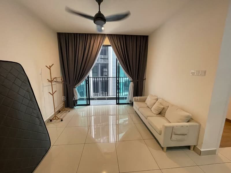 Servis Apartment untuk Disewa di AraTre' Residences - BARRY CHAN - Living Room - PropertyGuru.com.my