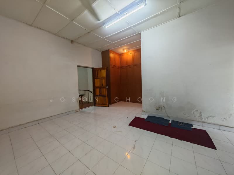 2-storey Terraced House for Sale in Serdang Raya (Seri Kembangan) - Joson Choong - Interior - PropertyGuru.com.my