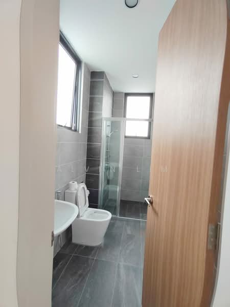 Rumah Teres 3 Tingkat untuk Dijual di BANDAR PUCHONG JAYA (Puchong) - Alvin Lim - Bathroom - PropertyGuru.com.my