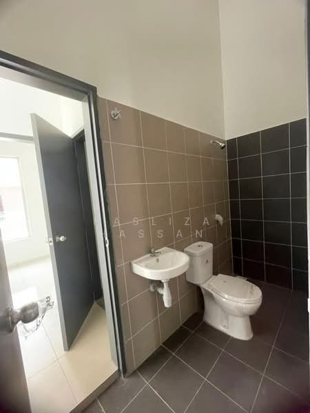 Rumah Teres untuk Dijual di Dengkil (Selangor) - Hasliza Hassan - PropertyGuru.com.my