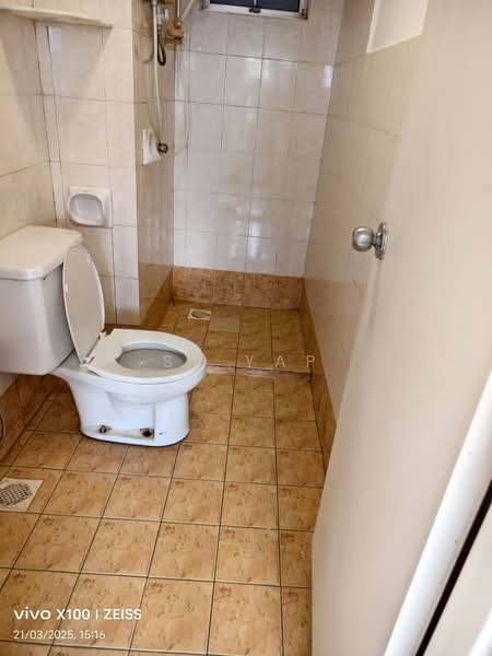 Apartment for Sale at Arena Green - SL Yap - Bathroom - PropertyGuru.com.my