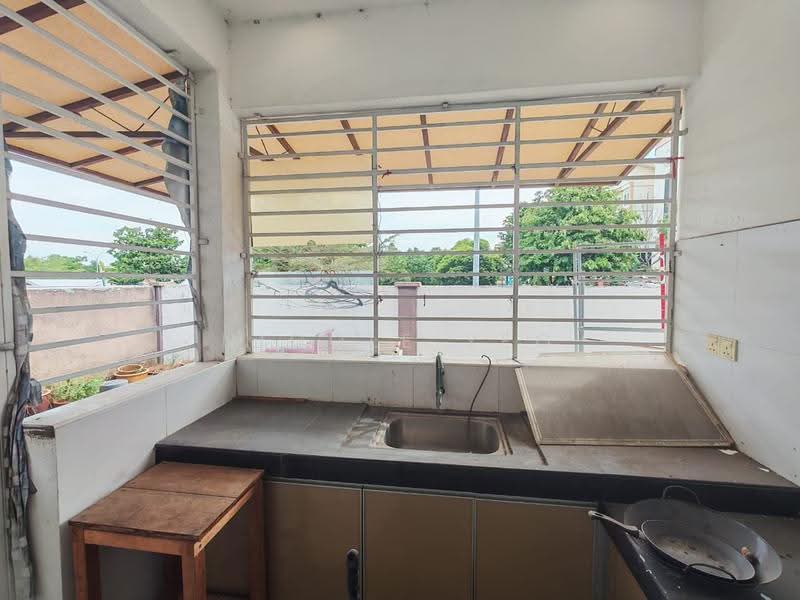 Bungalow House untuk Dijual di Paya Rumput (Melaka) - Nicole Yeo - Kitchen - PropertyGuru.com.my