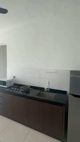 Kondominium untuk Disewa di Tropicana Bay Residences - Xinnee . - Kitchen - PropertyGuru.com.my