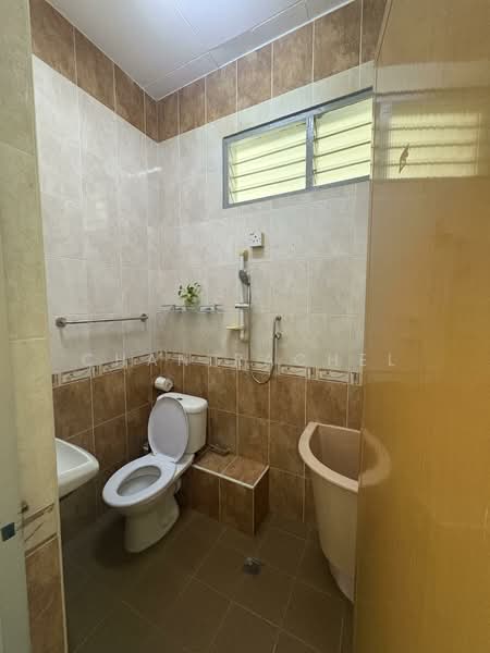 Semi-Detached House for Sale in Taman Selayang (Butterworth) - Chan Rachel - Bathroom - PropertyGuru.com.my