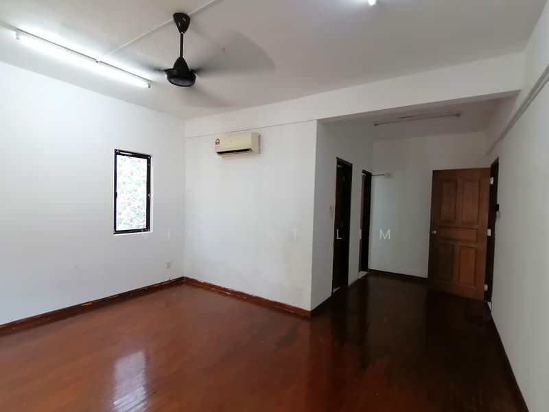 Condominium for Rent at Cyber Heights Villa - Vincent Lim - Living Room - PropertyGuru.com.my