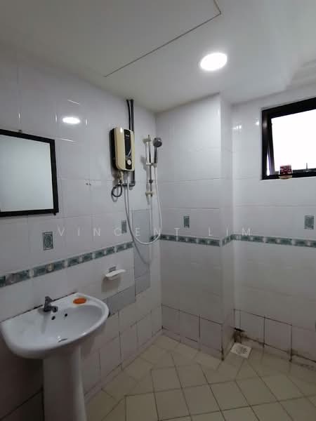 Condominium for Rent at Cyber Heights Villa - Vincent Lim - Bathroom - PropertyGuru.com.my