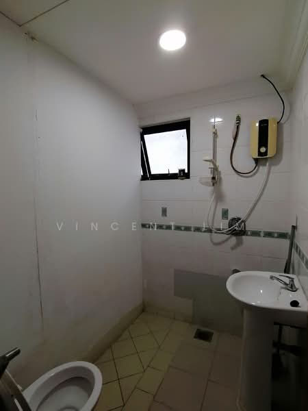 Condominium for Rent at Cyber Heights Villa - Vincent Lim - Bathroom - PropertyGuru.com.my