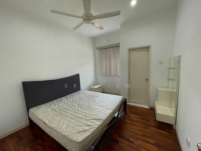 2-storey Terraced House for Sale in Kemuning Utama (Shah Alam) - SK Thiam - Bedroom - PropertyGuru.com.my