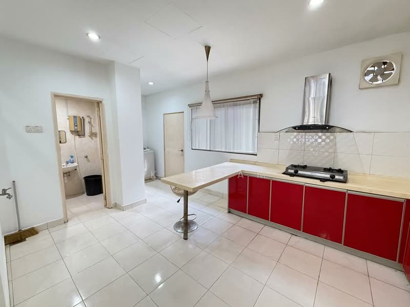 Rumah Teres 2 Tingkat untuk Dijual di Kemuning Utama (Shah Alam) - SK Thiam - Kitchen - PropertyGuru.com.my