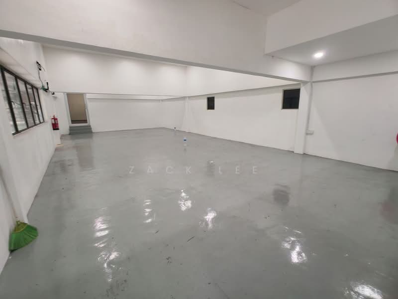Warehouse for Rent in Taman Makmur (Lunas) - Zack Lee - Interior - PropertyGuru.com.my