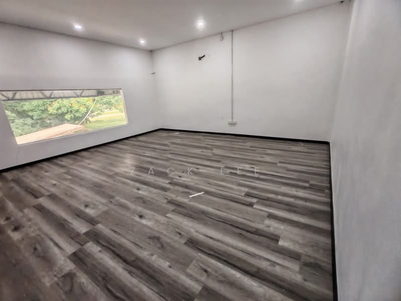 Warehouse for Rent in Taman Makmur (Lunas) - Zack Lee - Interior - PropertyGuru.com.my