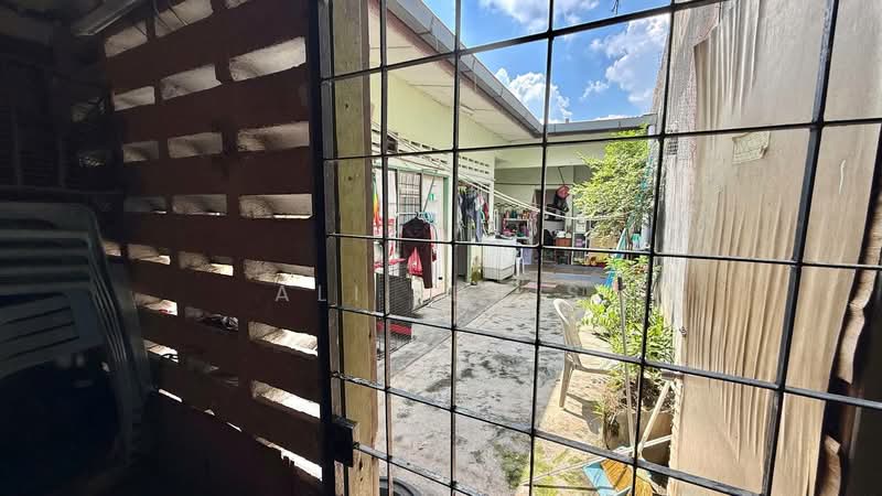 Shop for Sale in Taman Nirwana (Ampang) - Ali Idris - Exterior - PropertyGuru.com.my