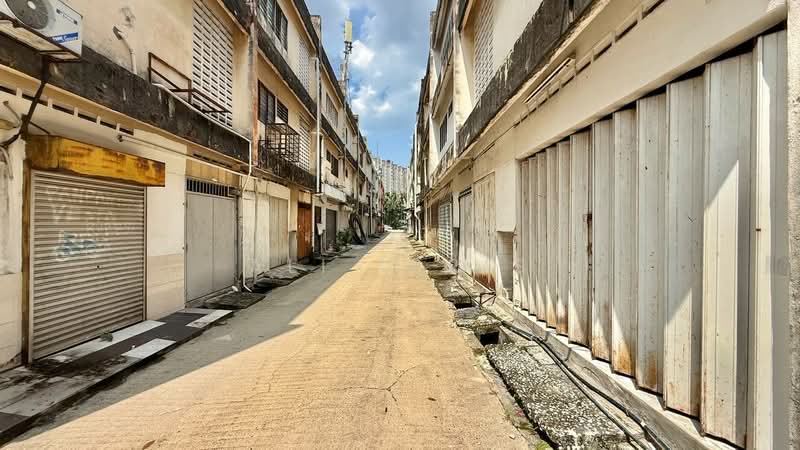 Shop for Sale in Taman Nirwana (Ampang) - Ali Idris - Exterior - PropertyGuru.com.my