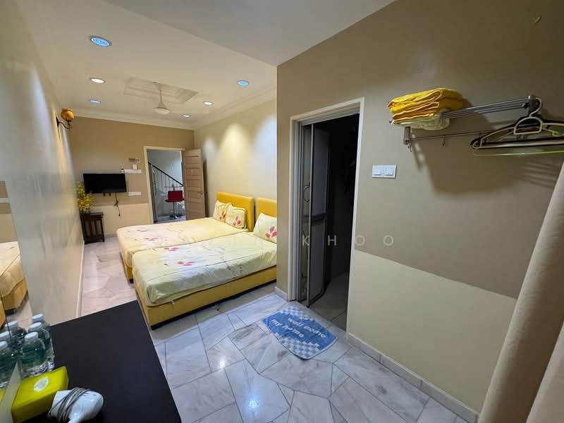 Rumah Berkembar untuk Disewa di Taman Pengkalan Barat (Ipoh) - Qazin Khoo - Bedroom - PropertyGuru.com.my