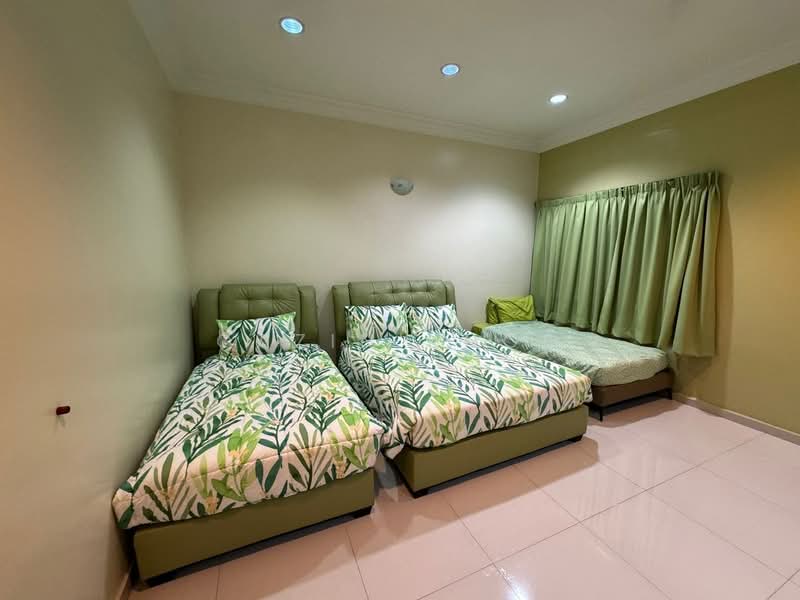 Rumah Berkembar untuk Disewa di Taman Pengkalan Barat (Ipoh) - Qazin Khoo - Bedroom - PropertyGuru.com.my