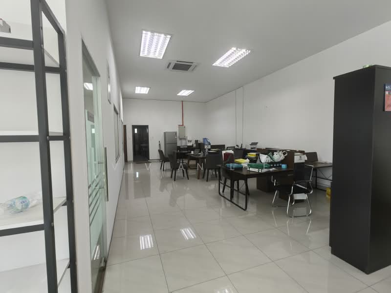 Detached Factory for Rent in Puncak Alam (Selangor) - Vivian Lee - Interior - PropertyGuru.com.my