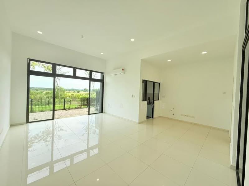 Rumah Teres untuk Dijual di Iskandar Puteri (Nusajaya) (Johor) - Elena Lye - Living Room - PropertyGuru.com.my