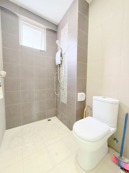 Condominium for Sale at Solaria Residences - Angie Khoo - Bathroom - PropertyGuru.com.my