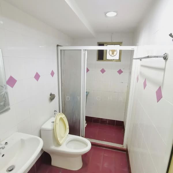 Pangsapuri untuk Dijual di Halaman Kristal - Cindy Chan - Bathroom - PropertyGuru.com.my