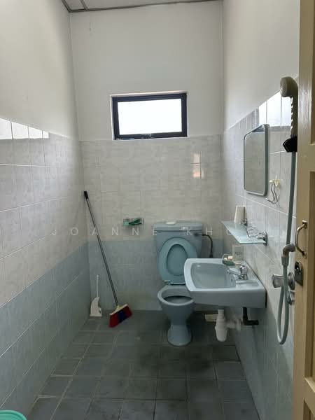 Bungalow for Sale in Seputeh (Kuala Lumpur) - Joanne Khoo - Bathroom - PropertyGuru.com.my