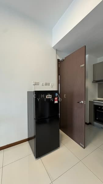 Service Residence for Rent at Crescent Bay Suites (Teluk Bayu) - Chloe Ying - Kitchen - PropertyGuru.com.my