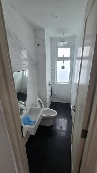 Service Residence for Rent at TriTower Residence @ Johor Bahru Sentral - Jace Loh - Bathroom - PropertyGuru.com.my