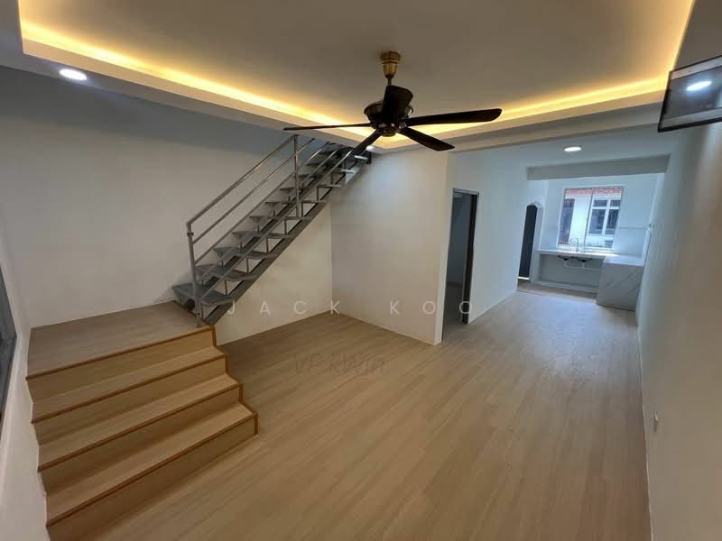 2-storey Terraced House for Sale in Bandar Putra (Kulai) - Jack Koo - Living Room - PropertyGuru.com.my