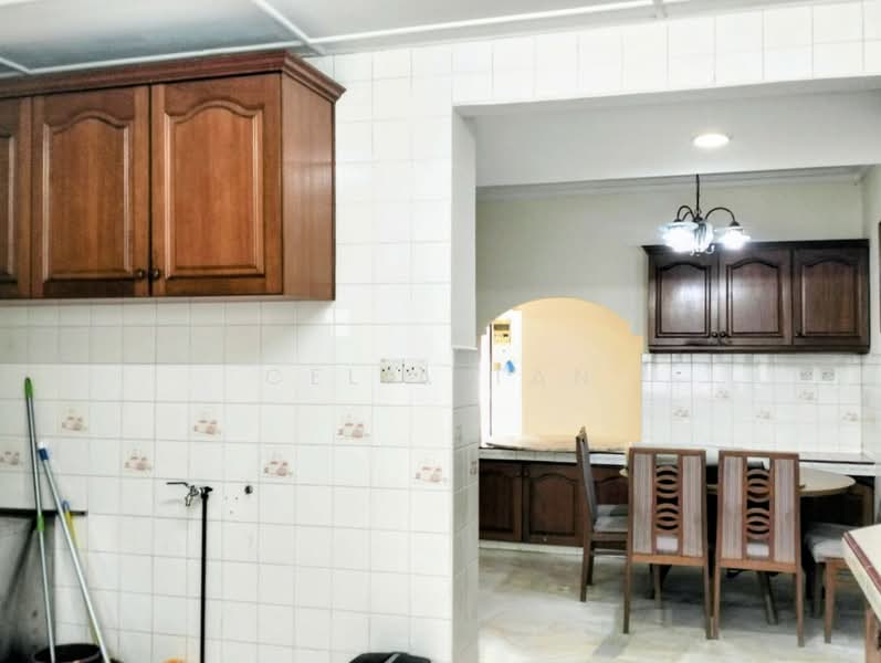 2-storey Terraced House for Rent in Usj 9 (Subang Jaya) - Celia Tan - Kitchen - PropertyGuru.com.my