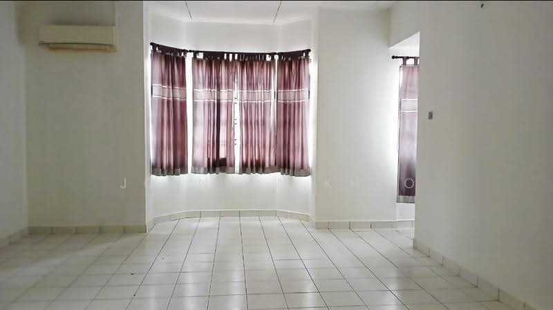 2-storey Terraced House for Sale in Bandar Bukit Puchong 2 (Puchong) - Johnson Khoo - Living Room - PropertyGuru.com.my