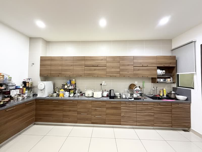 Rumah Teres untuk Dijual di Taman Damai Utama (Bandar Kinrara) - CK Yee - Kitchen - PropertyGuru.com.my