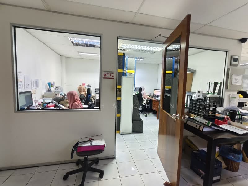 Untuk Disewa - Plaza Sentul