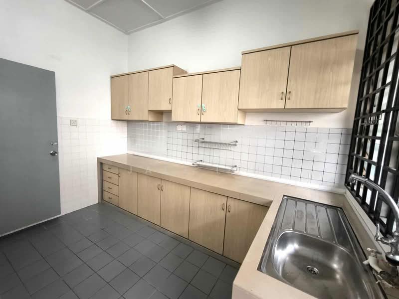 1-storey Terraced House for Sale in Johor Bahru (Johor) - Jace Loh - Kitchen - PropertyGuru.com.my