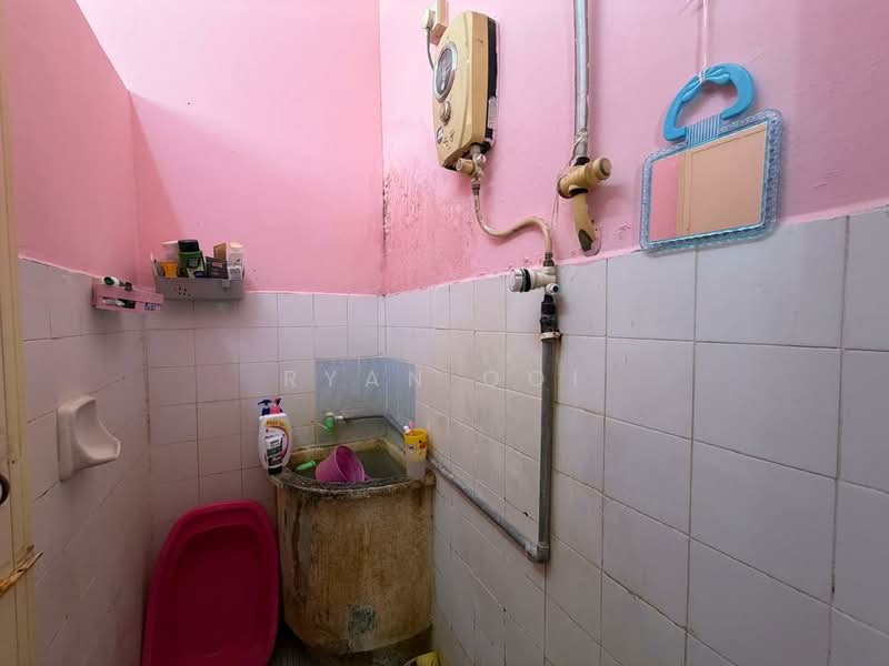 Rumah Teres 1 Tingkat untuk Dijual di Taman Jati (Alor Setar) - Ryan Ooi - Bathroom - PropertyGuru.com.my