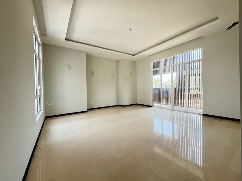 Bungalow for Sale in Bukit Jelutong (Shah Alam) - Mohd Nazri Alias - Living Room - PropertyGuru.com.my