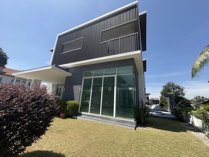 Bungalow for Sale in Bukit Jelutong (Shah Alam) - Mohd Nazri Alias - Exterior - PropertyGuru.com.my