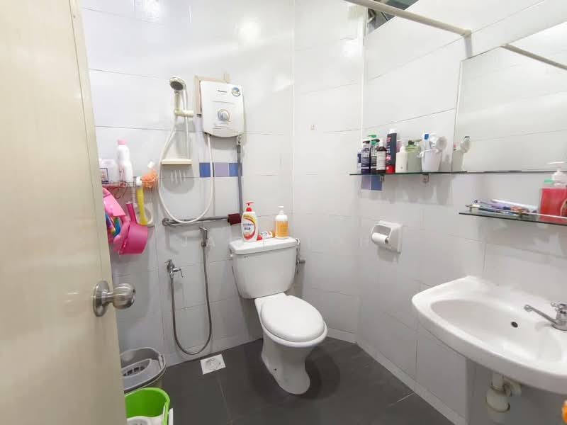 2-storey Terraced House for Sale in Johor Bahru (Johor) - Jace Loh - Bathroom - PropertyGuru.com.my