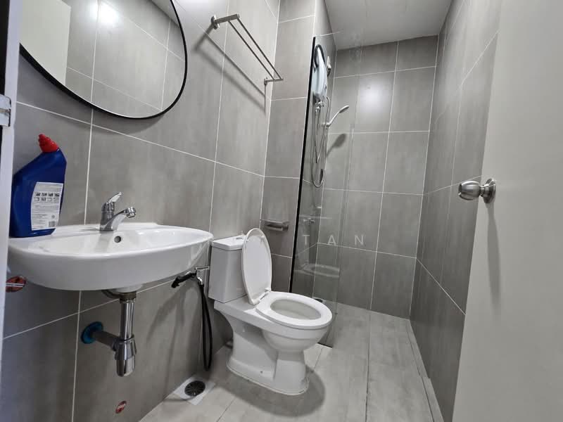 Servis Apartment untuk Disewa di Space Residency - Eric Tan - Bathroom - PropertyGuru.com.my
