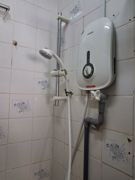 1-storey Terraced House for Rent in Bangsar (Kuala Lumpur) - Kim Quah - Bathroom - PropertyGuru.com.my