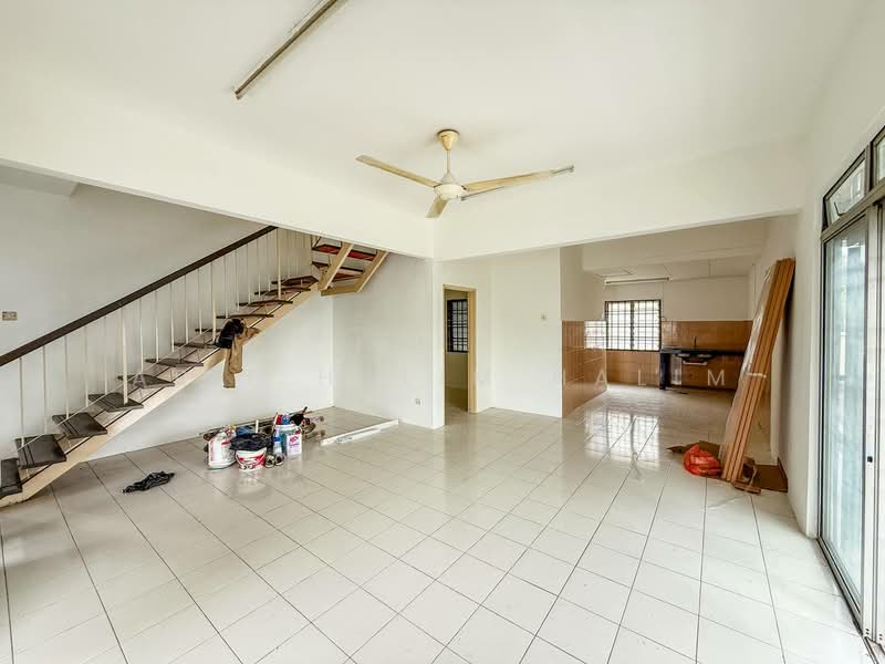 Rumah Teres untuk Dijual di Taman Tasik Puchong (Puchong) - Arif Halim - Living Room - PropertyGuru.com.my