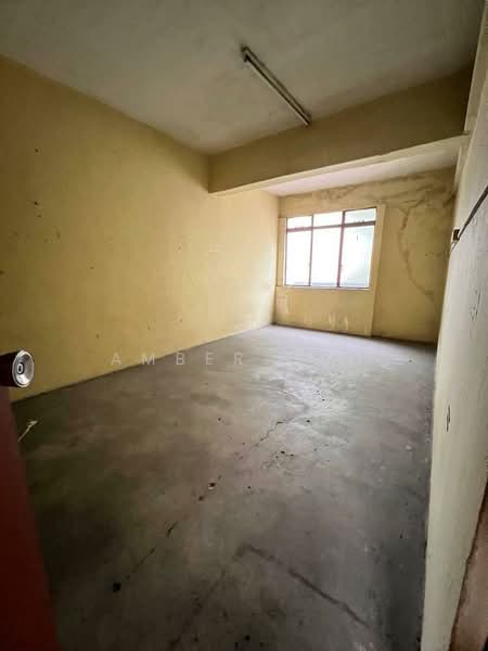 Shop / Office for Sale in Taman Pertama (Kulai) - Amber Hew - Interior - PropertyGuru.com.my