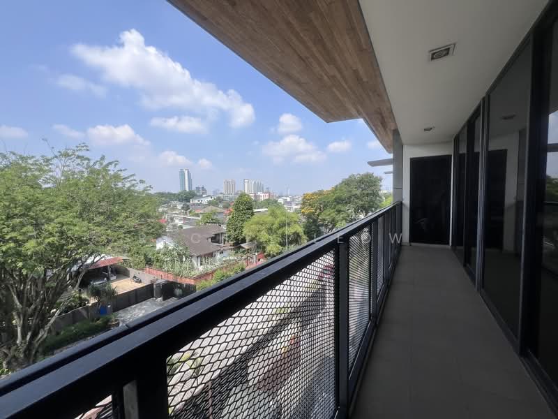 Commercial Bungalow for Sale in Seksyen 16 (Petaling Jaya) - Rachel Leow - Balcony - PropertyGuru.com.my