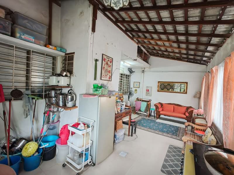 2-storey Terraced House for Sale in Usj 4 (Subang Jaya) - Nadia Shukri - Living Room - PropertyGuru.com.my