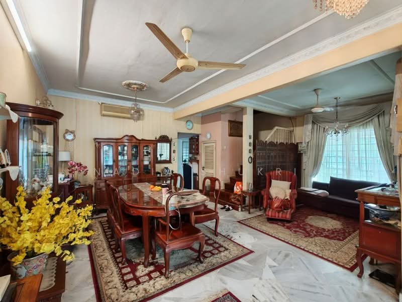 2-storey Terraced House for Sale in Usj 4 (Subang Jaya) - Nadia Shukri - Living Room - PropertyGuru.com.my