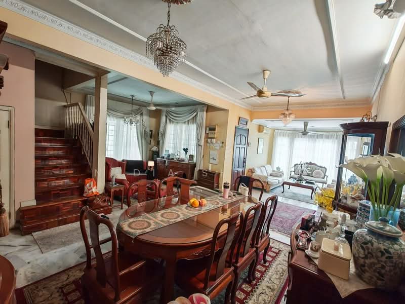 2-storey Terraced House for Sale in Usj 4 (Subang Jaya) - Nadia Shukri - Living Room - PropertyGuru.com.my