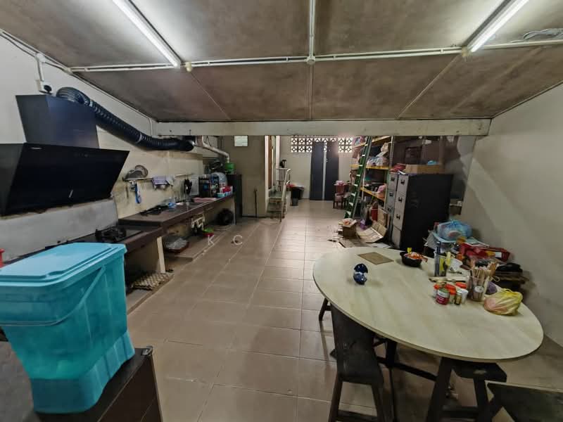 Kedai untuk Dijual di Kuching (Sarawak) - KC Jee - Kitchen - PropertyGuru.com.my