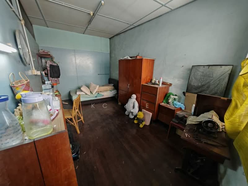 Kedai untuk Dijual di Kuching (Sarawak) - KC Jee - Bedroom - PropertyGuru.com.my