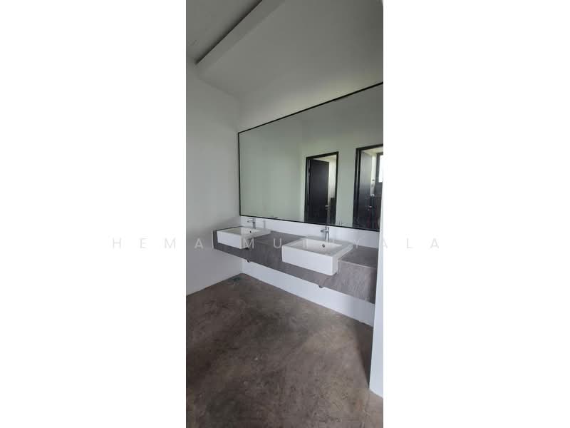 Shop / Office for Rent in Cyberjaya (Selangor) - Hema Muthyala - Bathroom - PropertyGuru.com.my