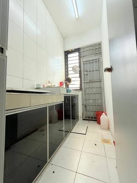 2-storey Terraced House for Sale in Bukit Indah (Iskandar Puteri (Nusajaya)) - Gerald Ng - Kitchen - PropertyGuru.com.my