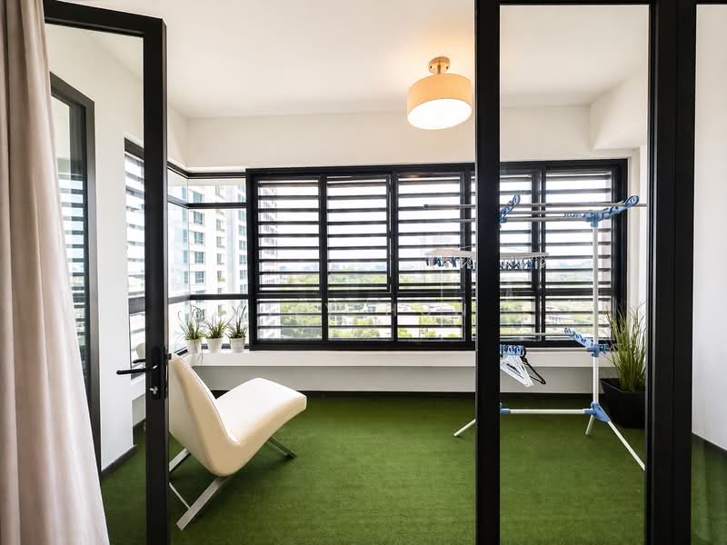 Servis Apartment untuk Dijual di i-Zen @ Kiara 2 - Lily Hun - Balcony - PropertyGuru.com.my