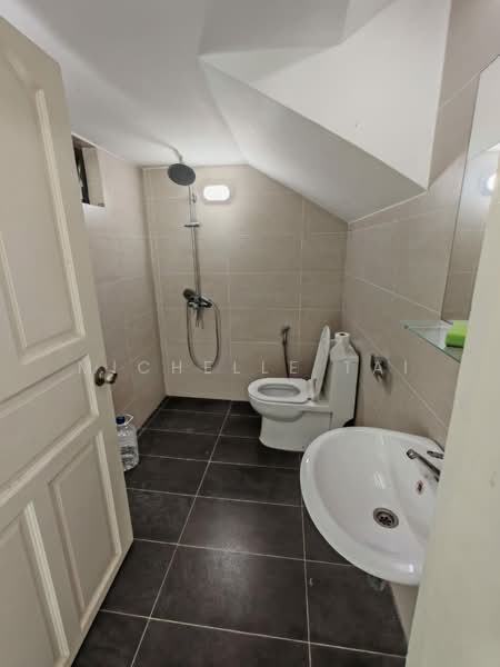 Rumah Teres 2.5 Tingkat untuk Disewa di Damansara Heights (Kuala Lumpur) - Michelle Tai - Bathroom - PropertyGuru.com.my